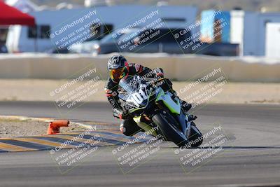 media/Dec-18-2022-SoCal Trackdays (Sun) [[8099a50955]]/Turn 2 (950am)/